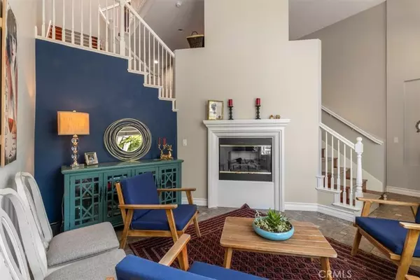 Valencia, CA 91355,23402 Brookdale LN #56