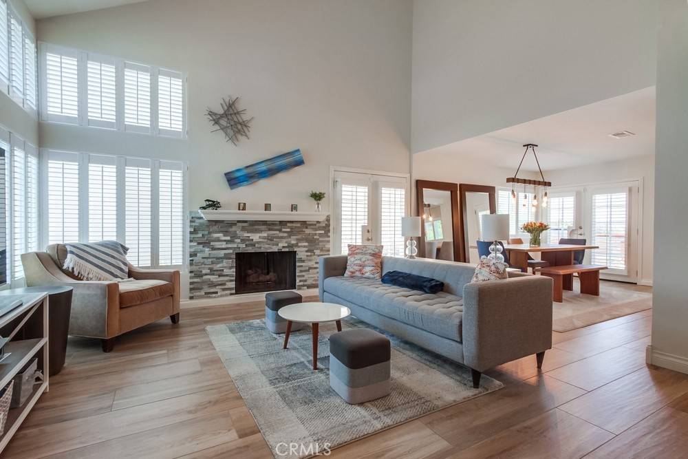 Carlsbad, CA 92009,7411 Brava ST
