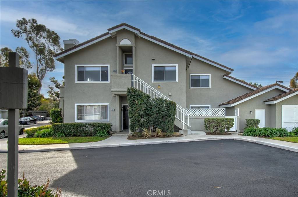 60 Greenmoor #30, Irvine, CA 92614