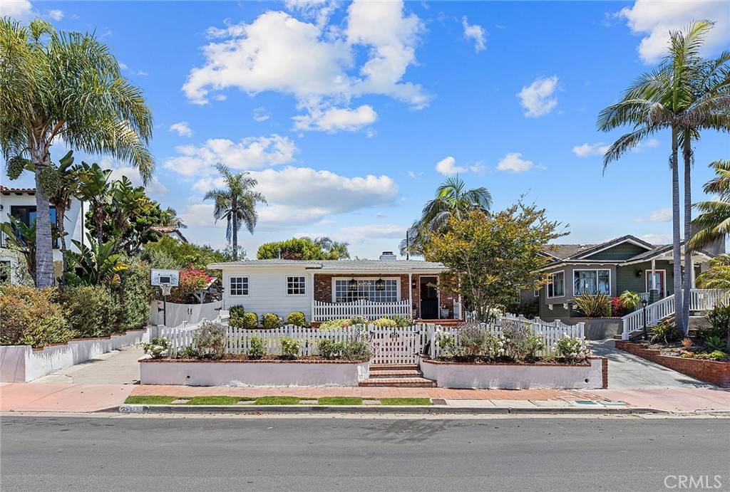 230 Esplanade, San Clemente, CA 92672