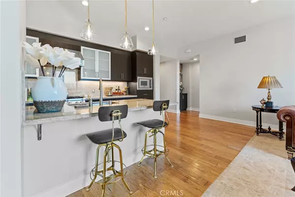 402 Rockefeller #407,  Irvine,  CA 92612