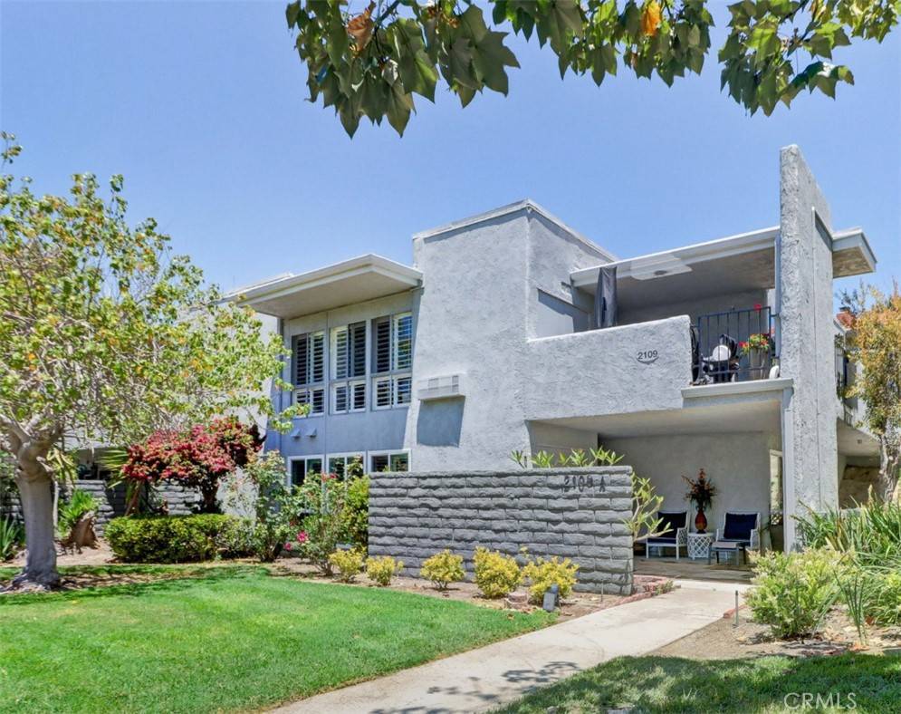 2109 Via Puerta #A, Laguna Woods, CA 92637