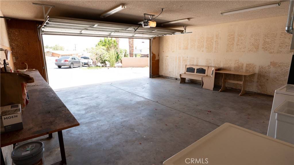 Desert Hot Springs, CA 92240,9035 Calle Escorial