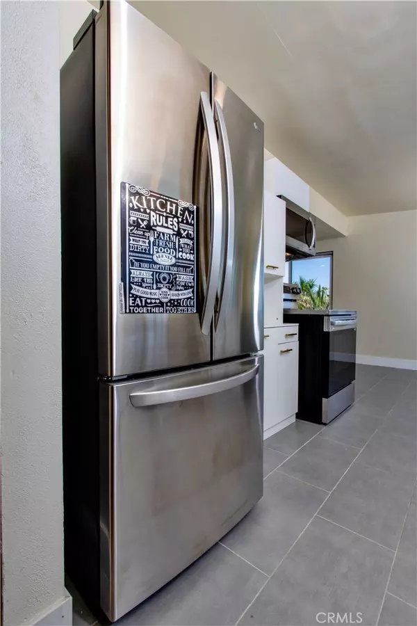Joshua Tree, CA 92252,61495 La Jolla DR