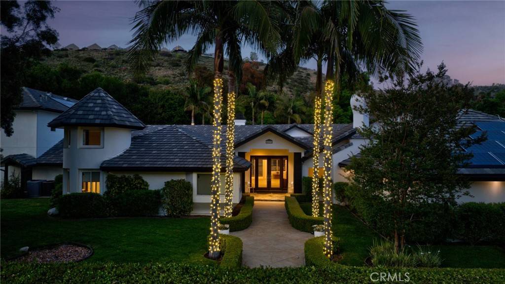 North Tustin, CA 92705,10372 Crawford Canyon RD