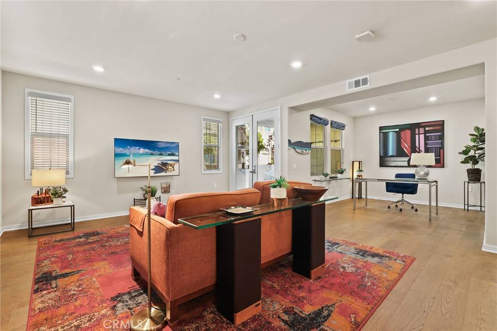 Irvine, CA 92618,223 Carlow