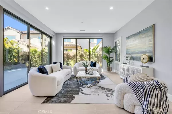 211 Fiore, Irvine, CA 92602