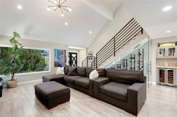 Anaheim Hills, CA 92807,536 S Circulo Lazo