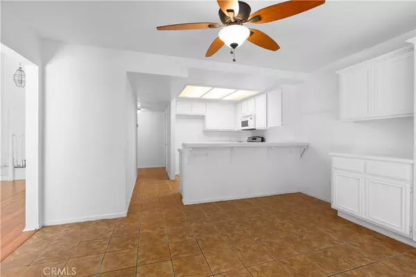 Laguna Beach, CA 92651,18 La Costa CT