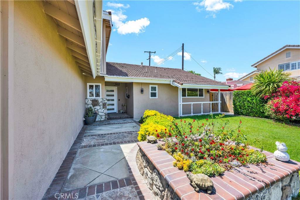 Huntington Beach, CA 92647,16761 Montclair Lane