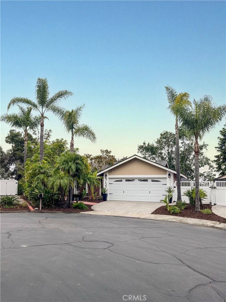 757 Horseshoe CIR, Vista, CA 92081