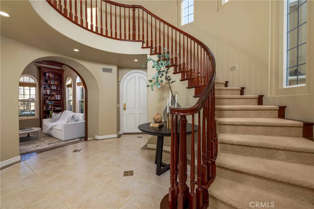 Huntington Beach, CA 92648,6471 Frampton CIR