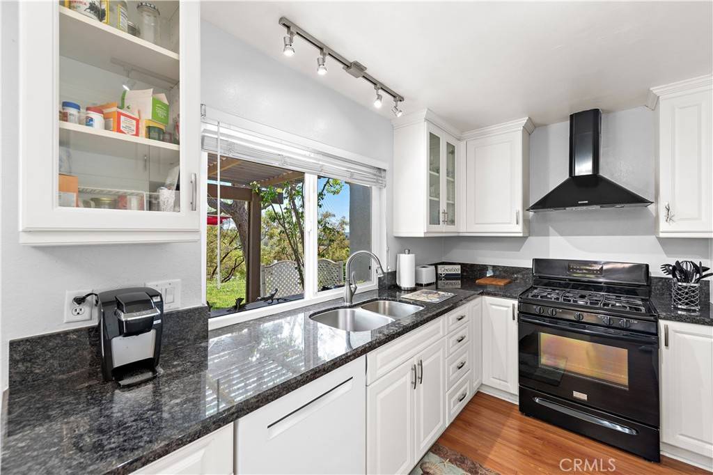 Mission Viejo, CA 92692,27972 VIA CHOCANO