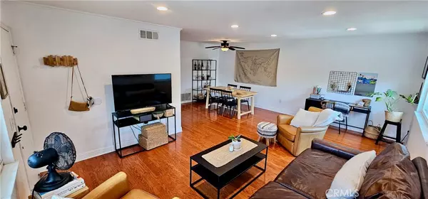 Huntington Beach, CA 92649,16408 Vista Roma CIR #CI116