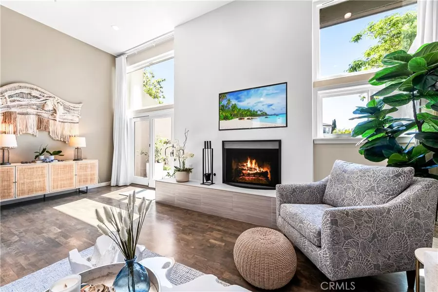 18743 Club LN, Huntington Beach, CA 92648