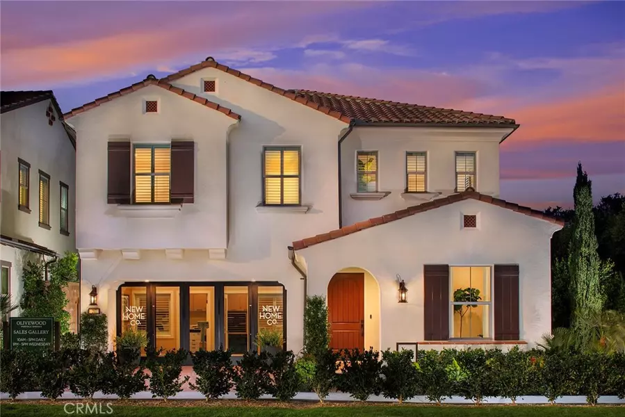 114 Oakstone, Irvine, CA 92618