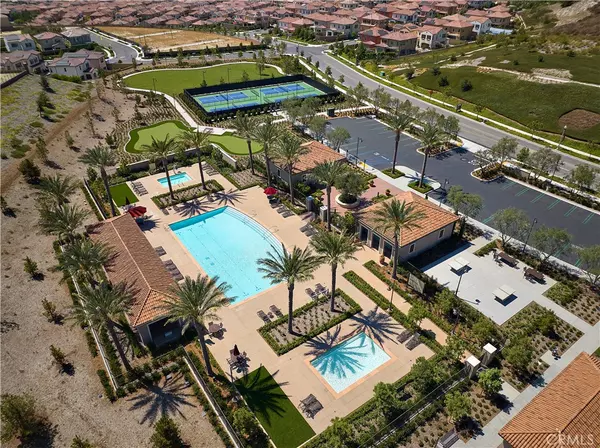 Irvine, CA 92618,114 Oakstone