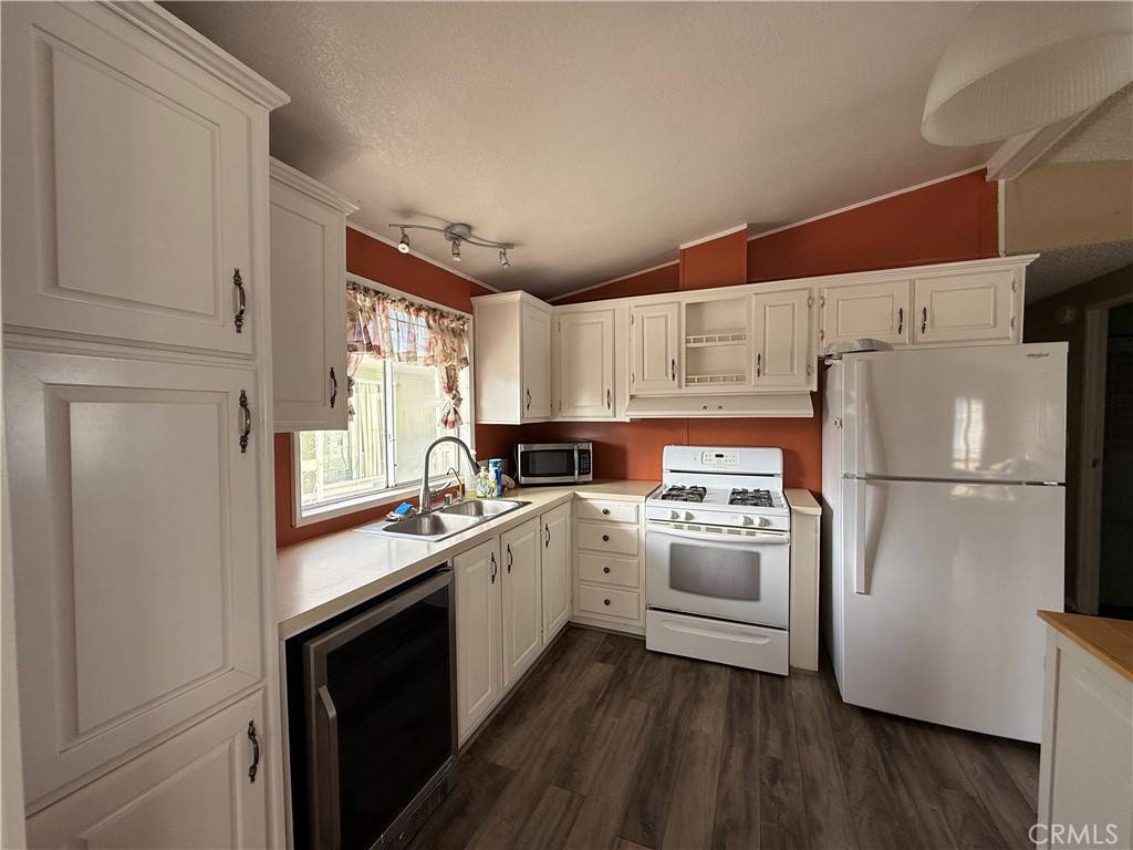 Huntington Beach, CA 92648,80 Huntington ST #514