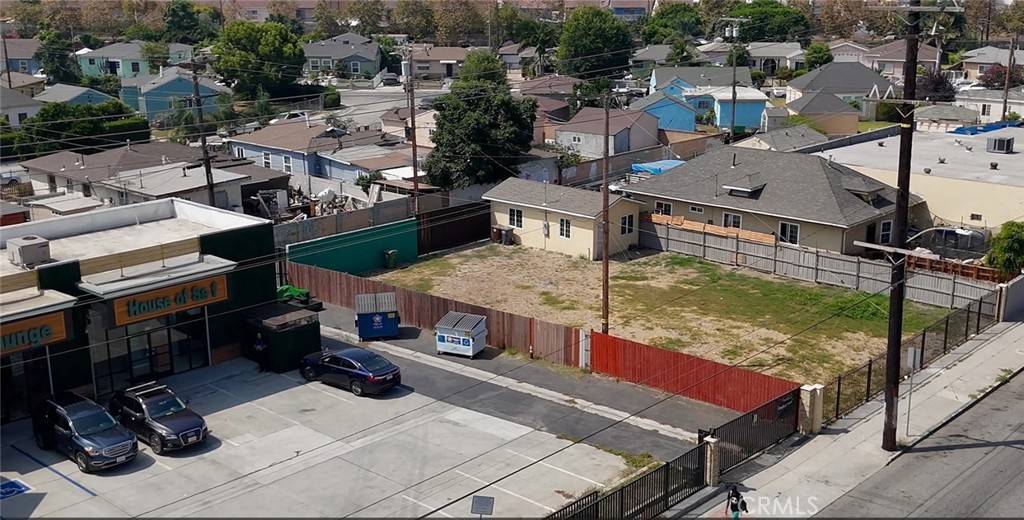 Compton, CA 90220,558 W Compton BLVD
