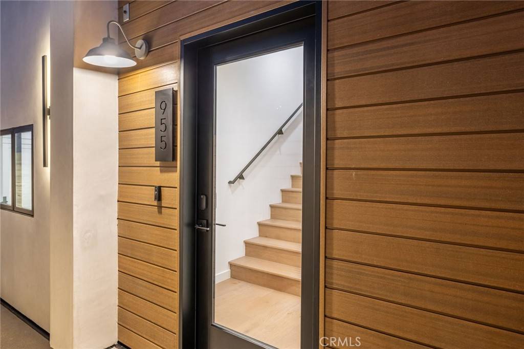 957 Everett ST, Los Angeles, CA 90026