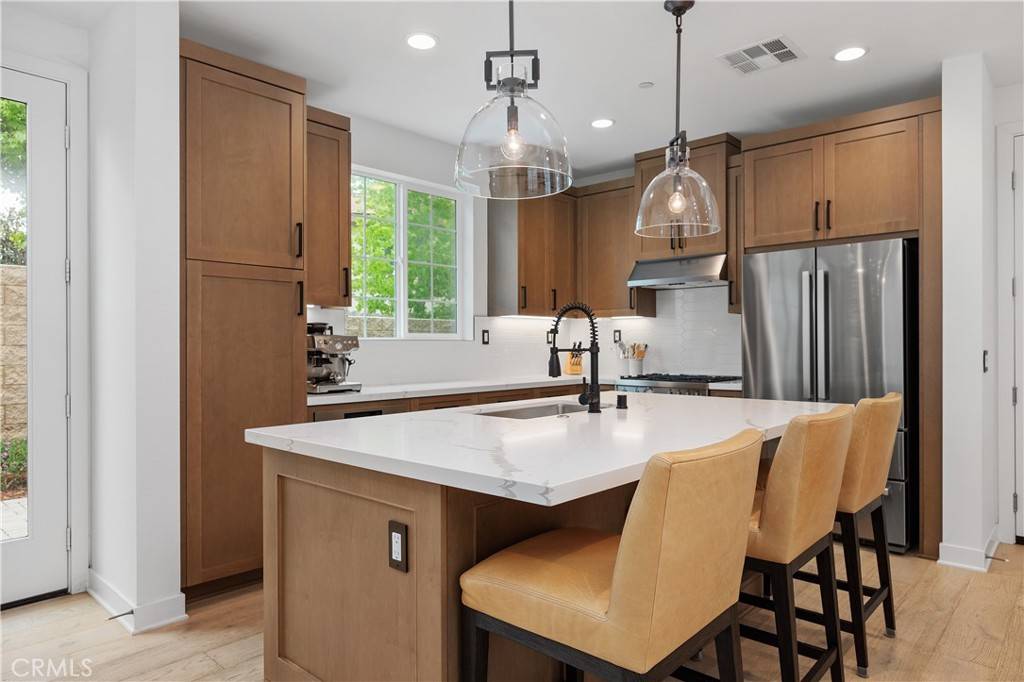 Encinitas, CA 92024,1146 East Cove PL