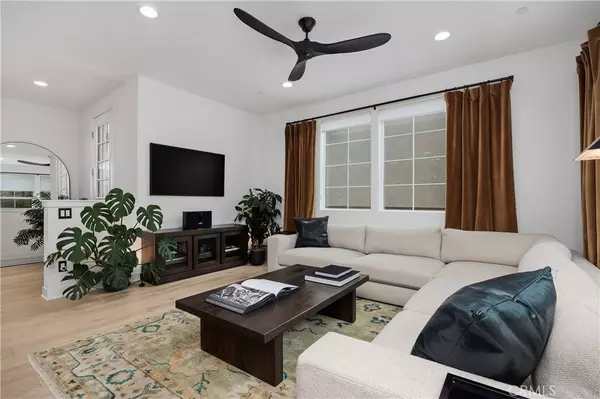 Encinitas, CA 92024,1146 East Cove PL