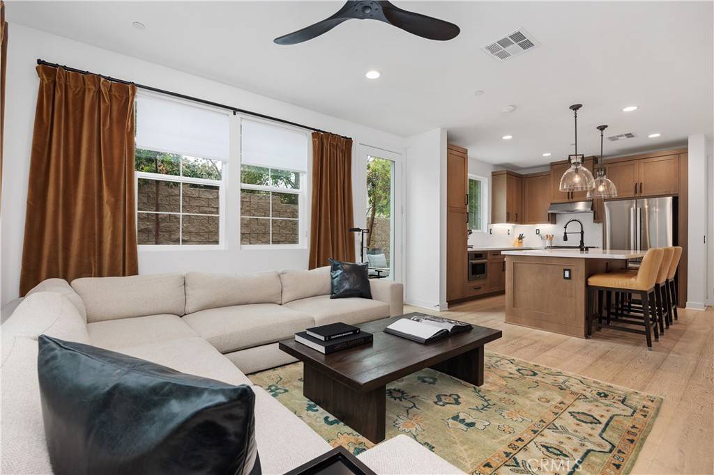 Encinitas, CA 92024,1146 East Cove PL