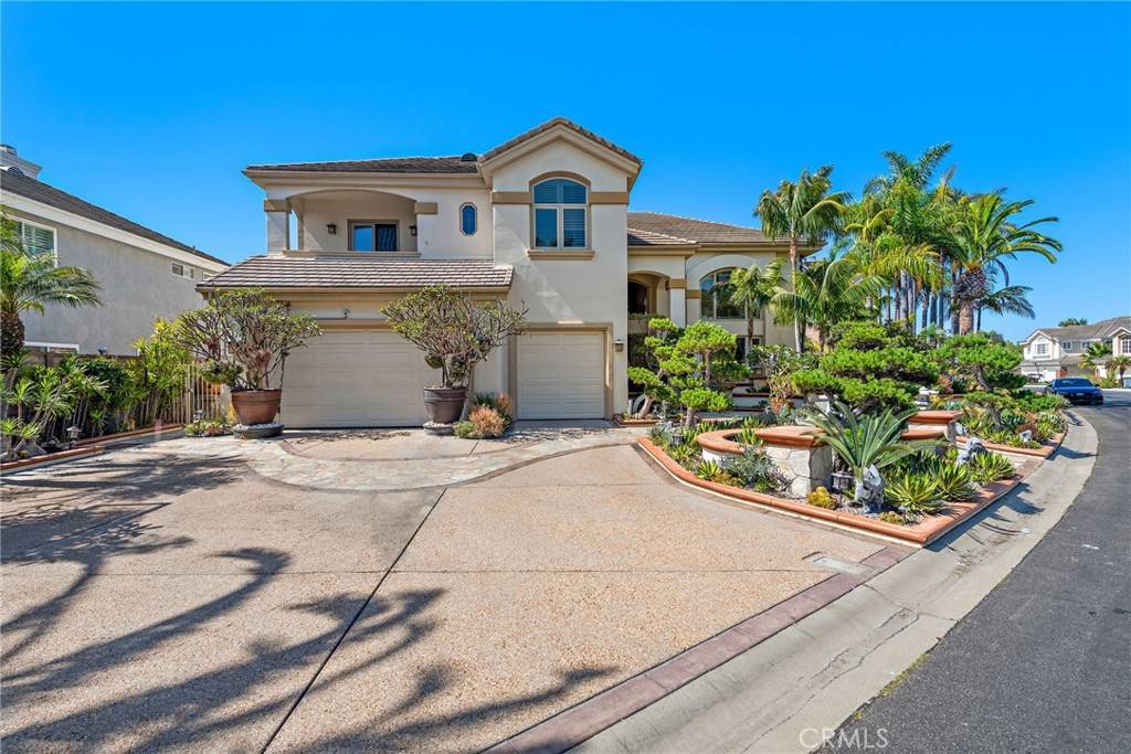 18711 Jockey CIR, Huntington Beach, CA 92648