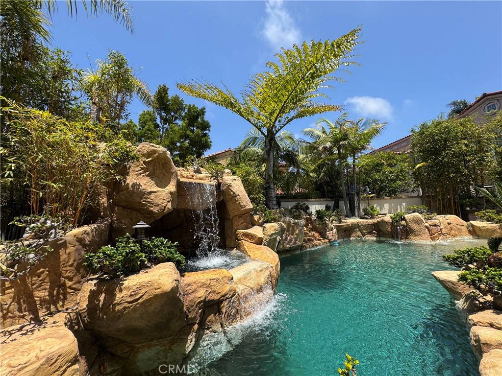 Huntington Beach, CA 92648,18711 Jockey CIR
