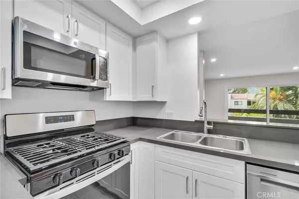 Santa Ana, CA 92701,600 W 3rd ST #C207