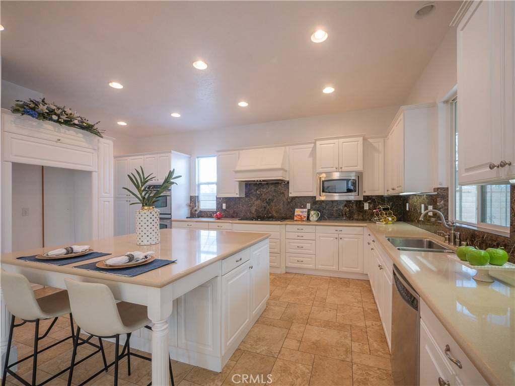 Corona, CA 92883,8365 Sanctuary DR