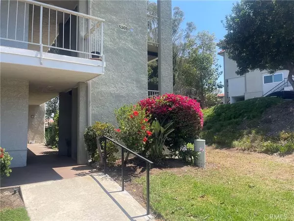 Laguna Woods, CA 92637,5369 Algarrobo #1G