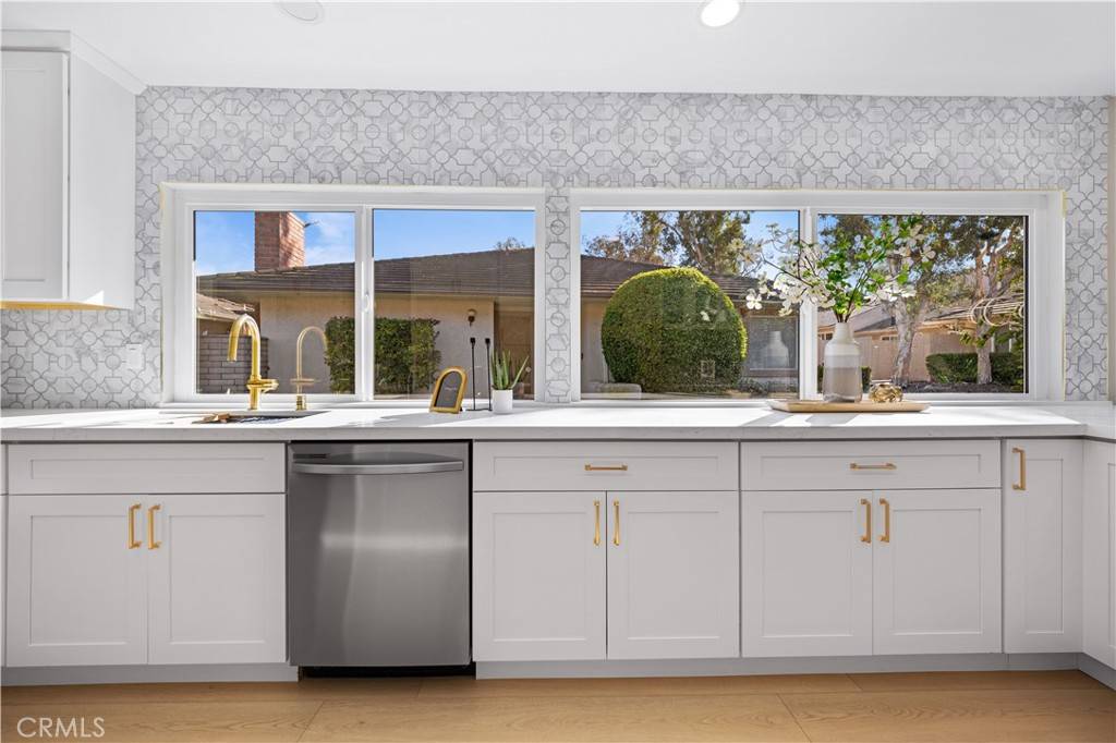 8 Dogwood S, Irvine, CA 92612
