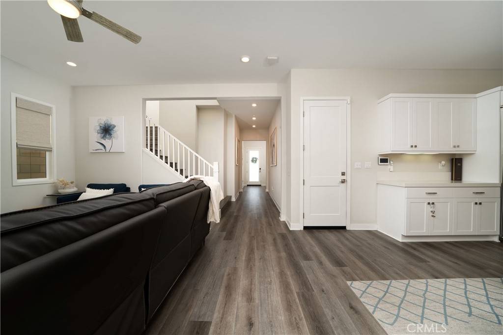 Lake Forest, CA 92630,639 Athos