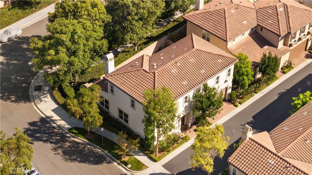 100 Blaze, Irvine, CA 92618