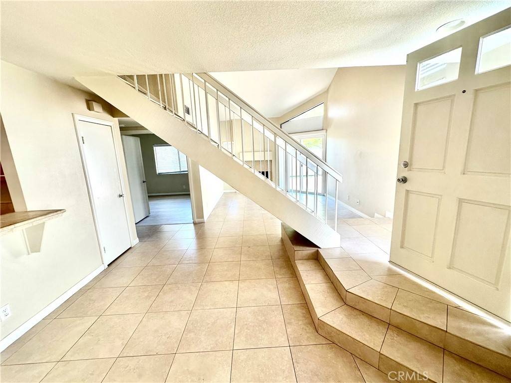Irvine, CA 92606,339 Deerfield AVE #20