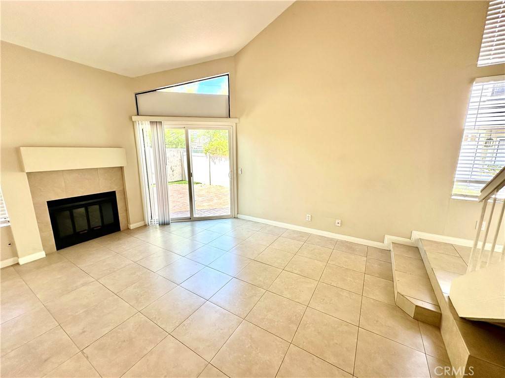 Irvine, CA 92606,339 Deerfield AVE #20