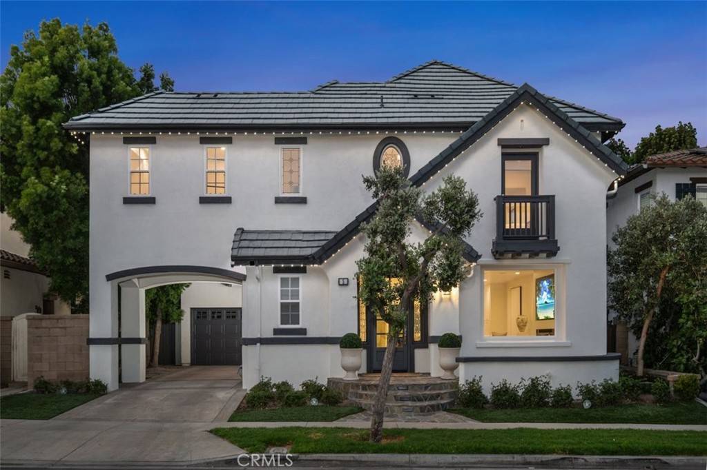 5 Modesto, Irvine, CA 92602