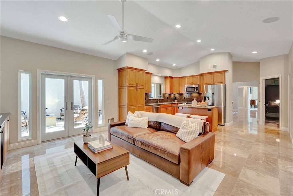 1806 Lake ST, Huntington Beach, CA 92648