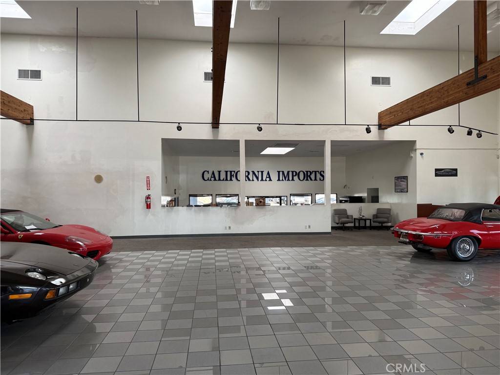 Huntington Beach, CA 92648,19232 Beach BLVD