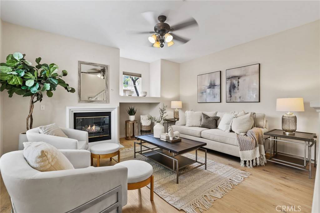 Irvine, CA 92602,34 Spring Valley
