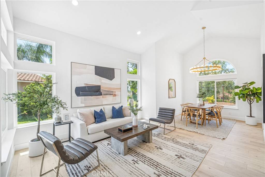 Rancho Santa Margarita, CA 92688,23 Santa Isabel