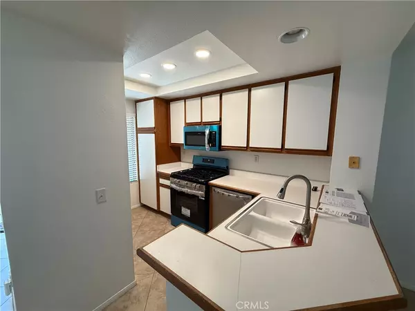 Rancho Santa Margarita, CA 92688,57 Rabano