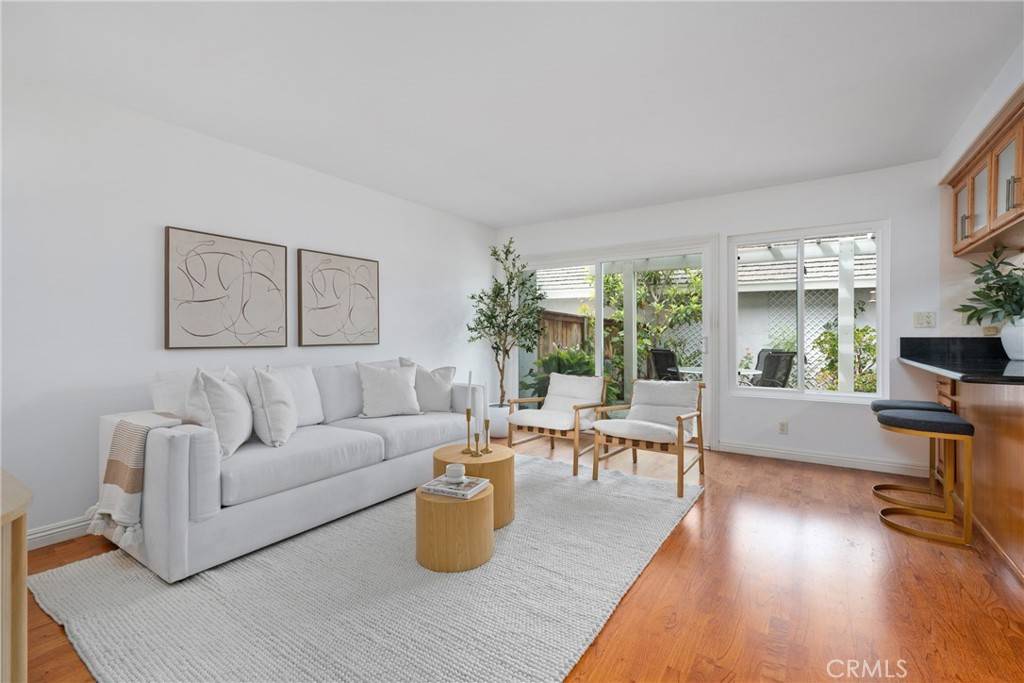 43 W Yale Loop #29, Irvine, CA 92604