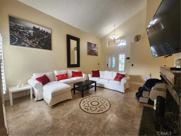 Huntington Park, CA 90255,6033 Templeton ST
