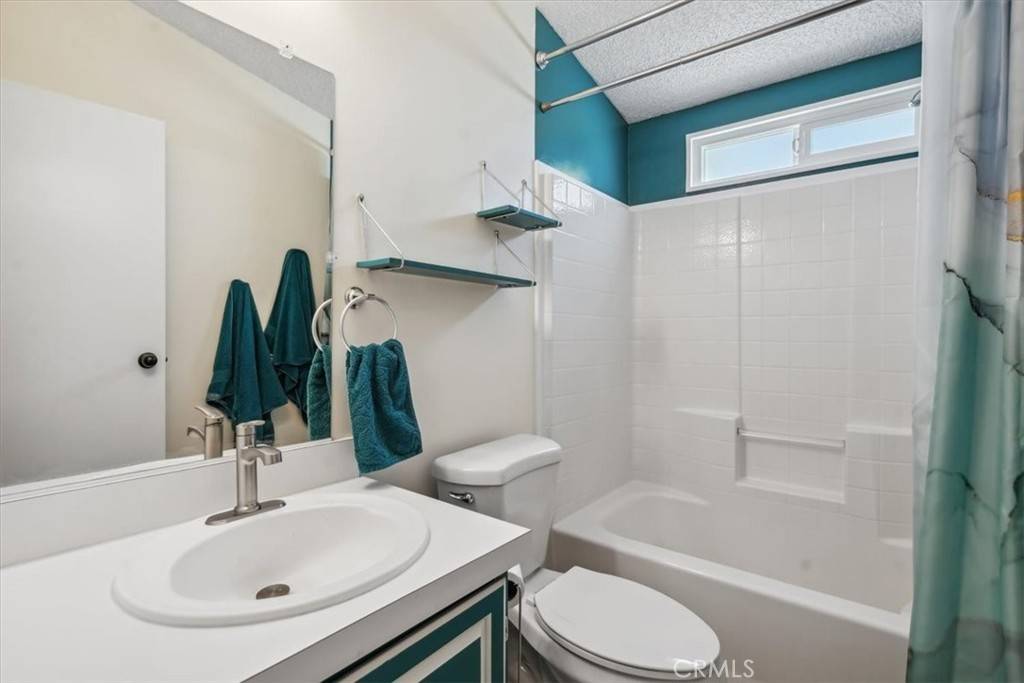 Phelan, CA 92371,11991 Ailanthus ST