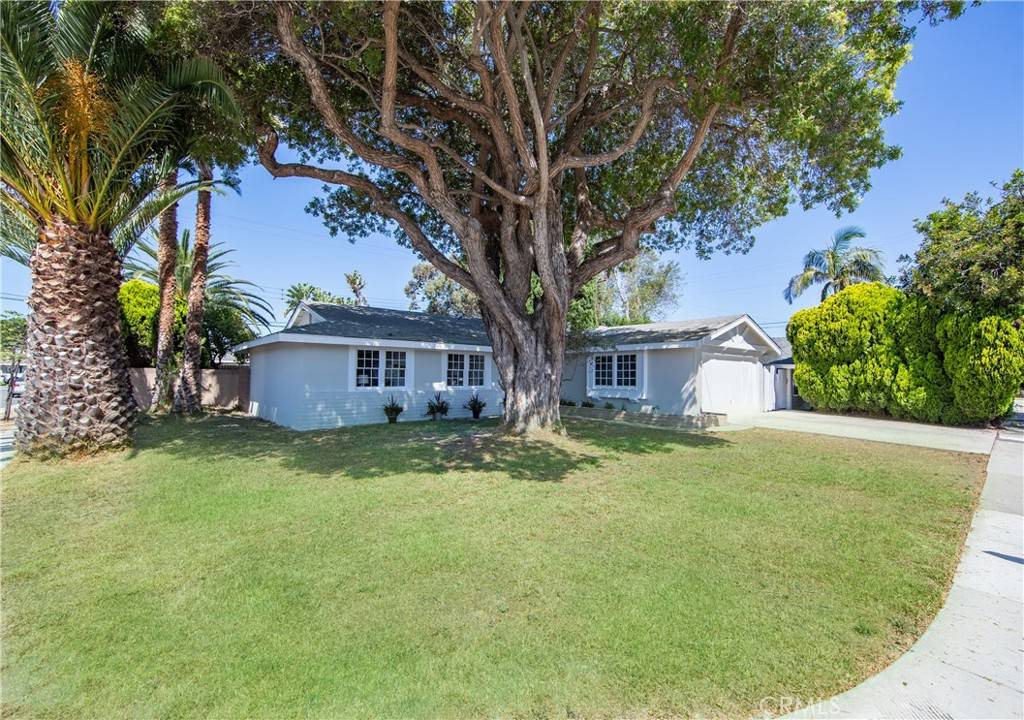 Huntington Beach, CA 92649,16271 Fairway LN