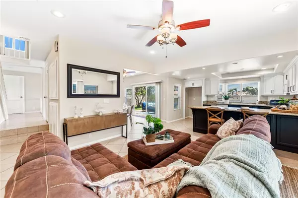 18202 Foss LN, Huntington Beach, CA 92648