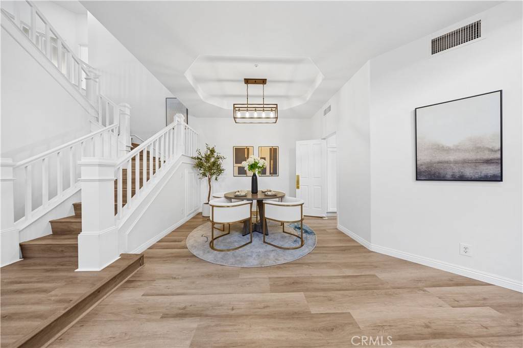 Tustin, CA 92782,2517 Tequestra