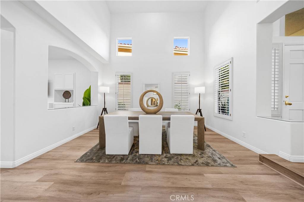 Tustin, CA 92782,2517 Tequestra
